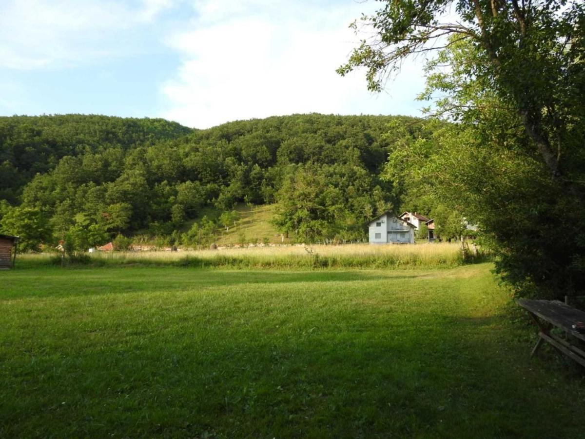 Omar & Una Apartmani Bihać Buitenkant foto