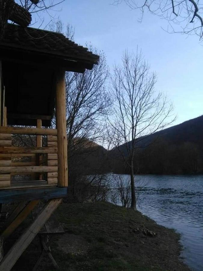 Omar & Una Apartmani Bihać Buitenkant foto