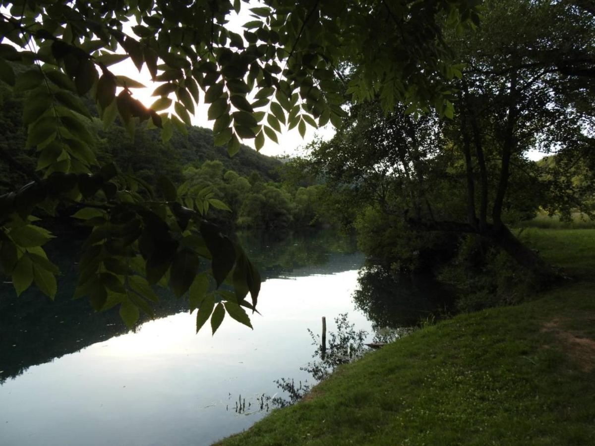 Omar & Una Apartmani Bihać Buitenkant foto