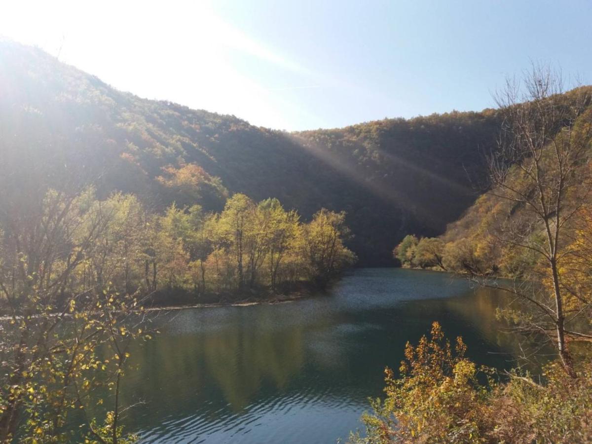 Omar & Una Apartmani Bihać Buitenkant foto