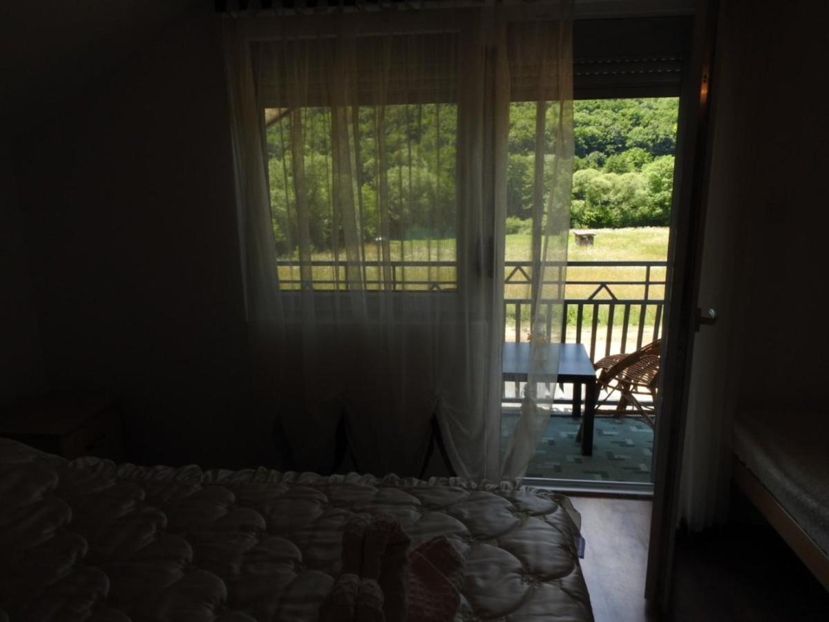 Omar & Una Apartmani Bihać Buitenkant foto
