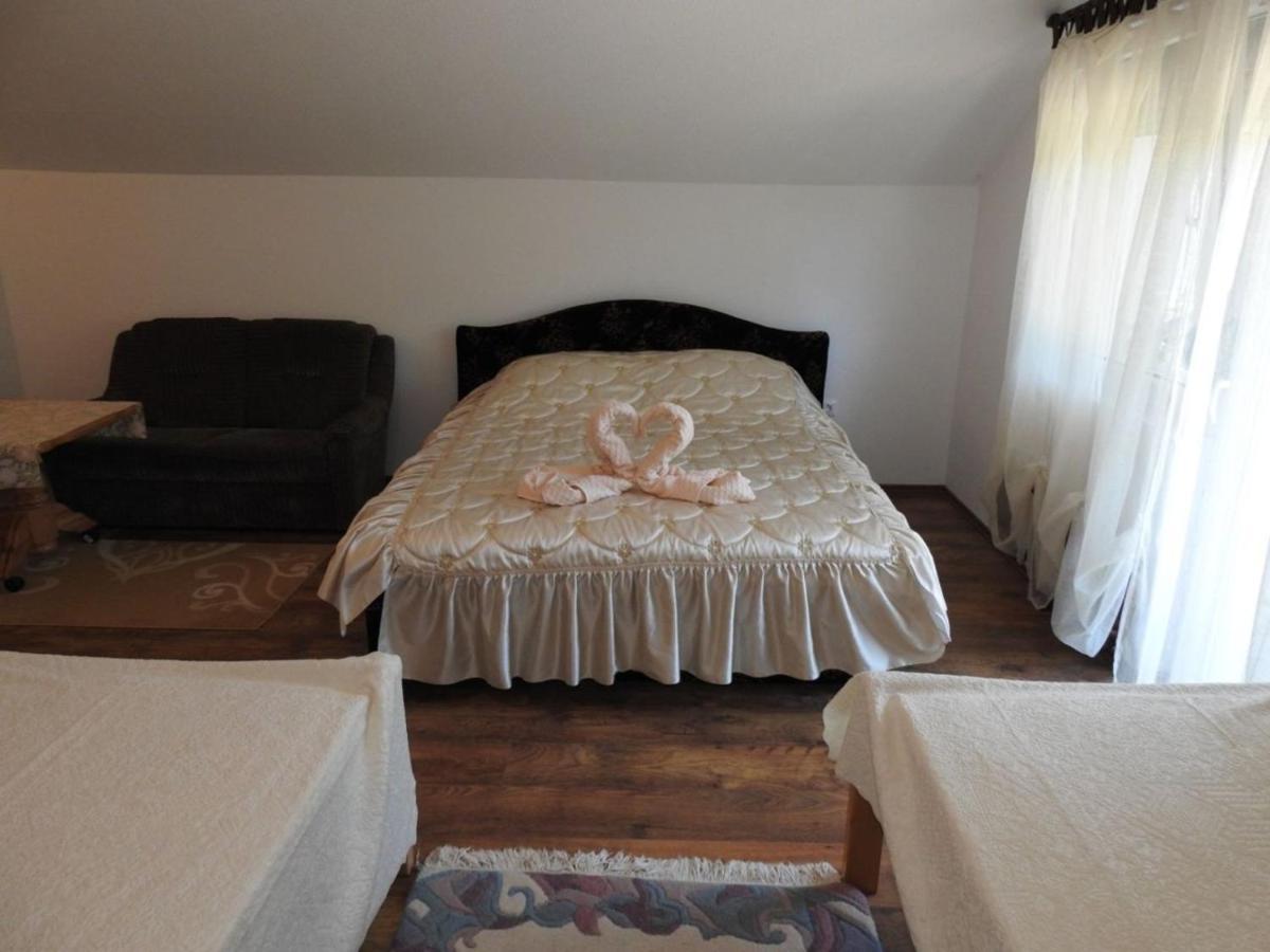 Omar & Una Apartmani Bihać Buitenkant foto