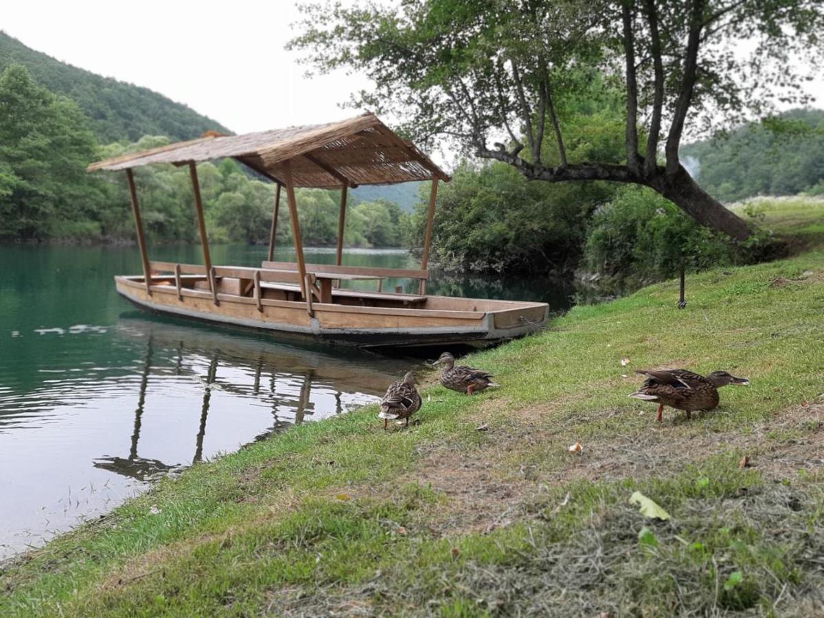 Omar & Una Apartmani Bihać Buitenkant foto