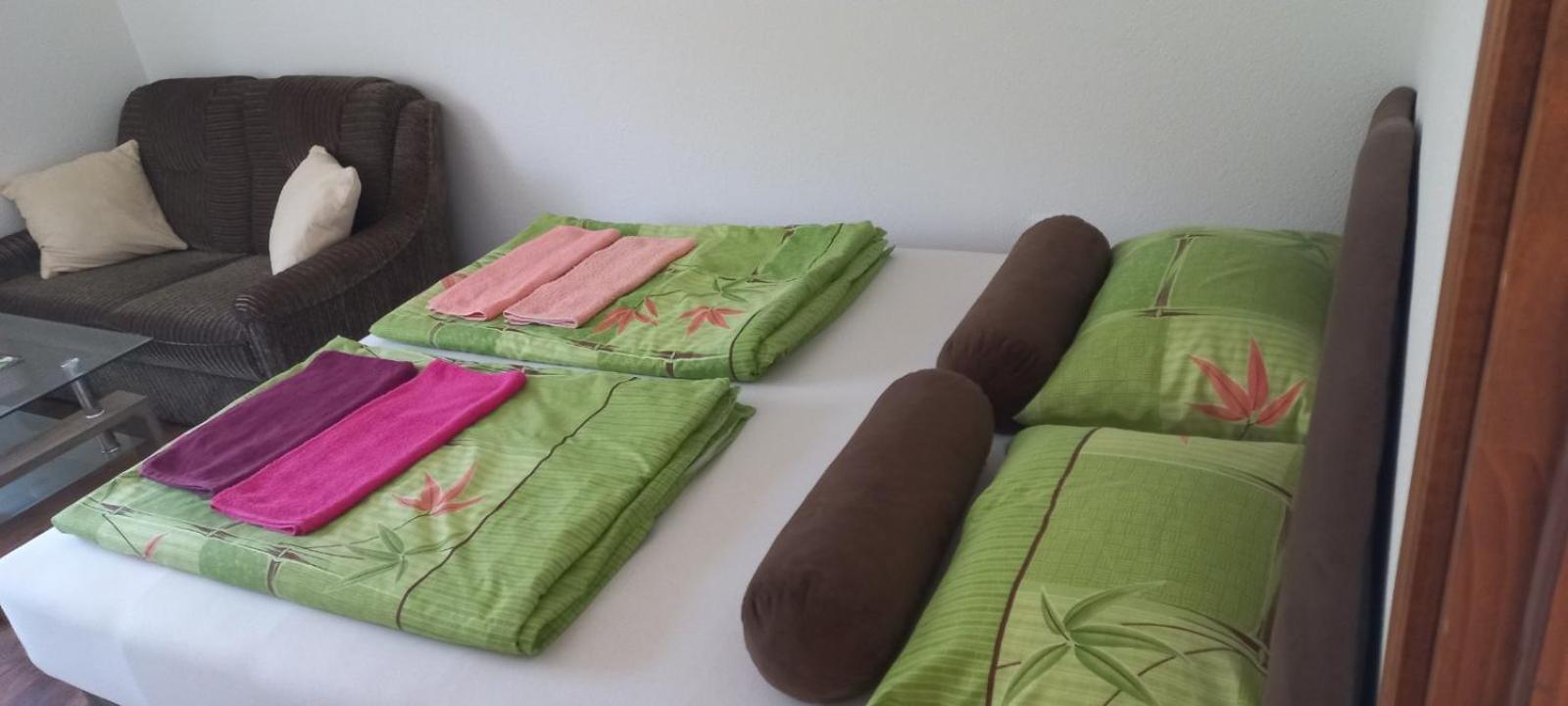 Omar & Una Apartmani Bihać Buitenkant foto