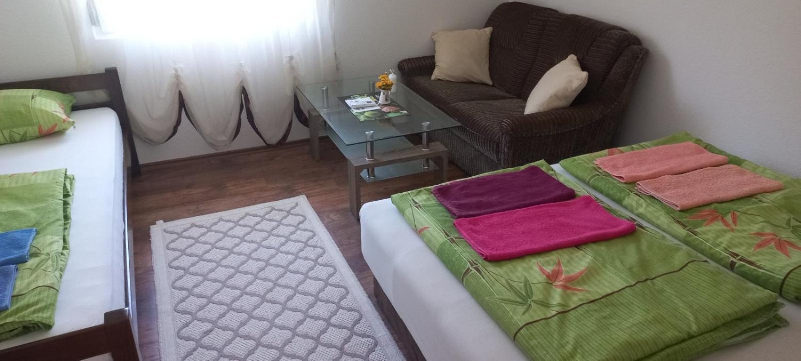 Omar & Una Apartmani Bihać Buitenkant foto